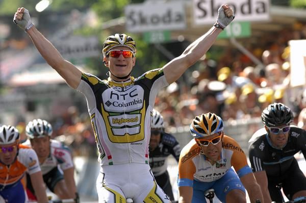 All smiles for Andre Greipel (HTC - Columbia) at the finish of stage 18 in Brescia.