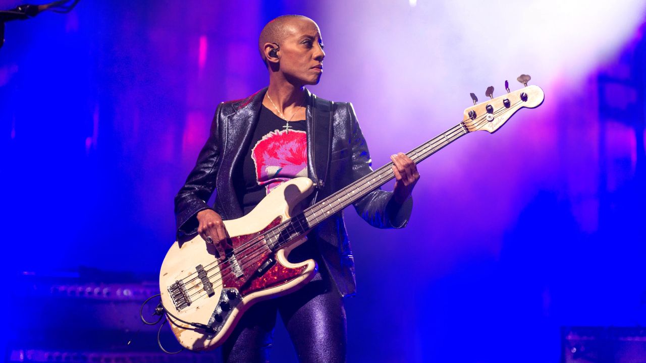 Lenny Kravitz In Concert, Itunes Festival, Roundhouse, London, Britain - 26 Sep 2014, Gail Ann Dorsey