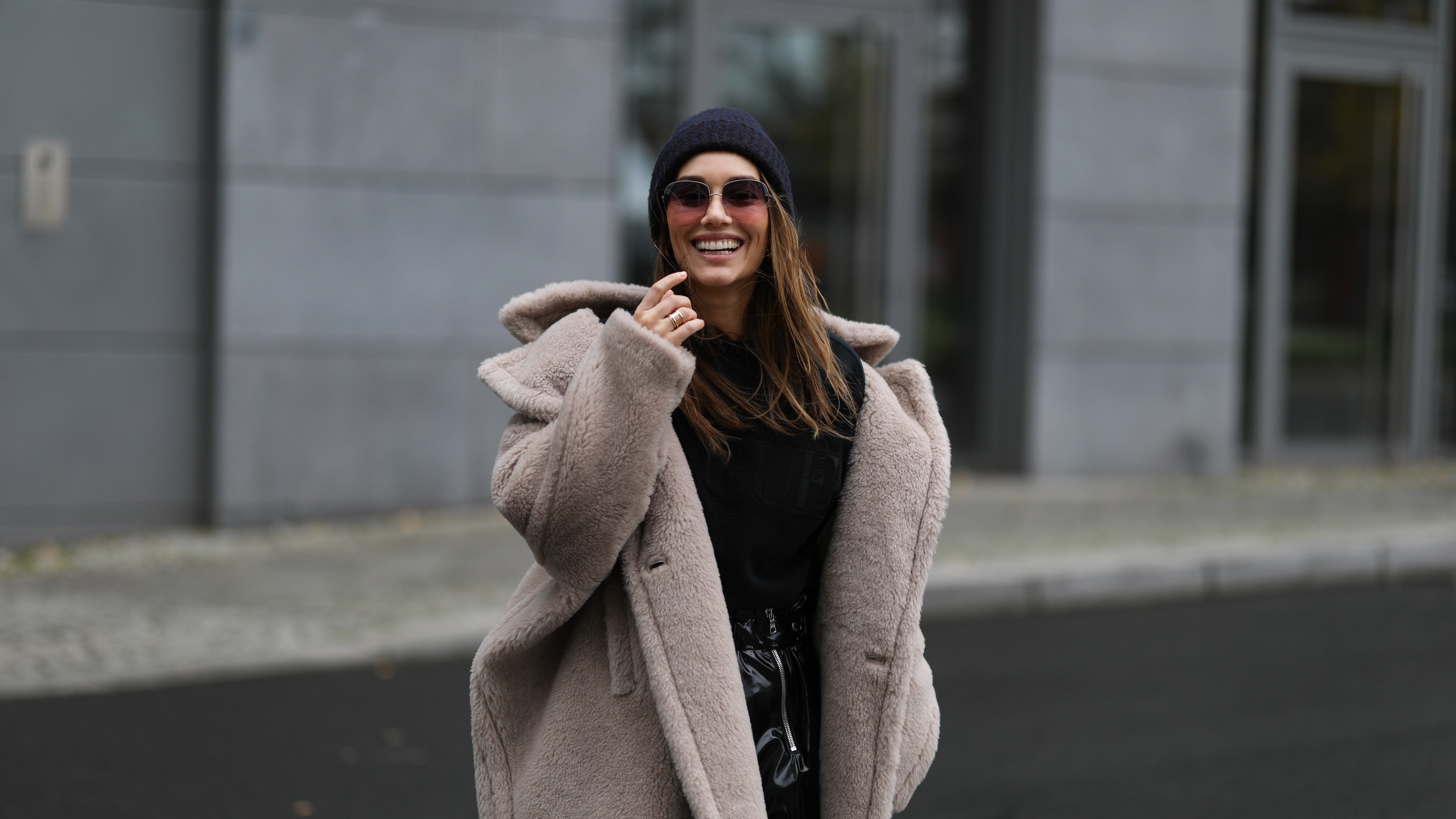 SweatyRocks Womens Faux Fur Jacket Coat Long Sleeve Zip Up Warm Outwear Cardigan