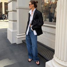 How to wear jeans and flip flops