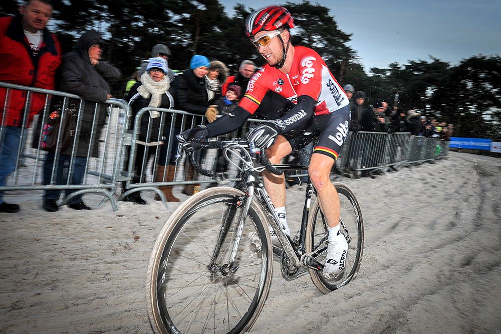 Sean De Bie makes riding in the sand look easy