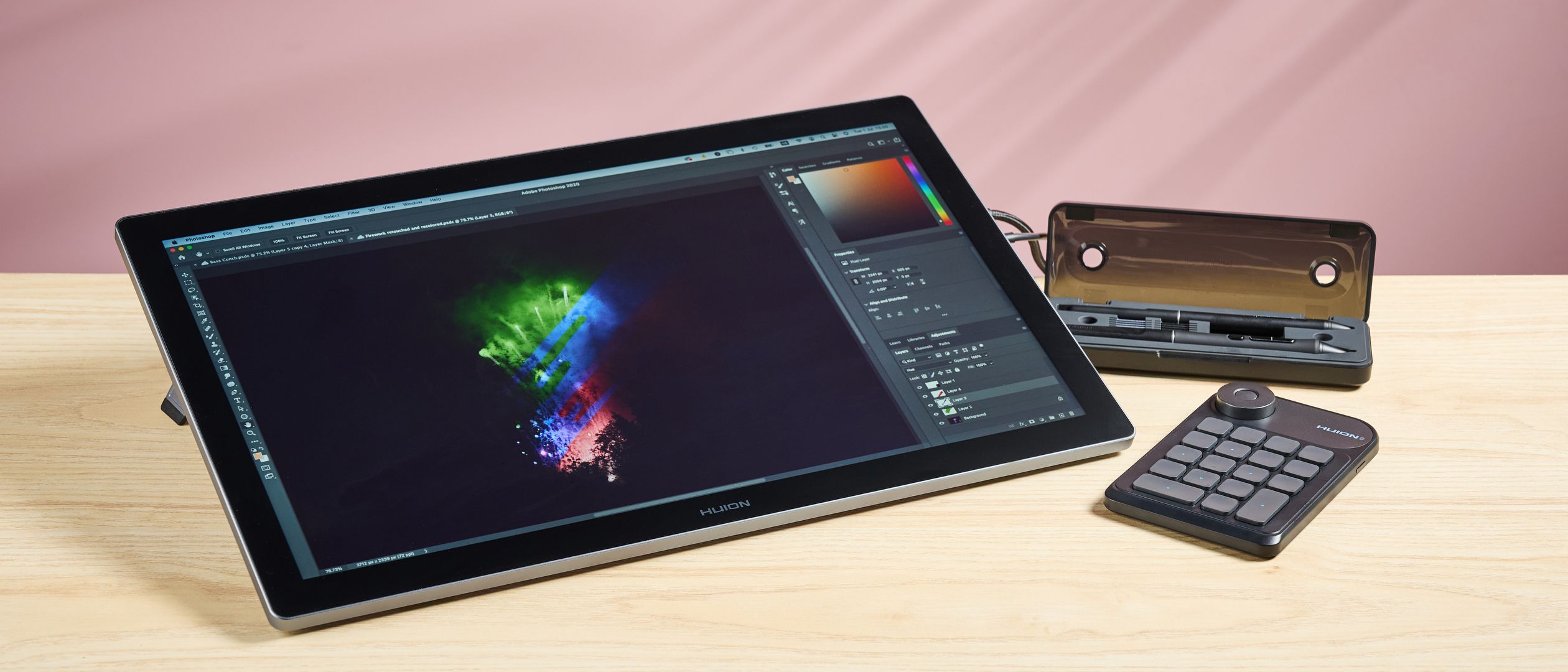 Huion Kamvas Pro 19 review: an expansive, vibrant drawing tablet