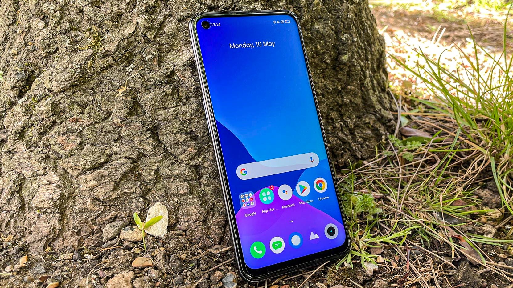 Realme 8 smartphone review - Without fast internet the better phone? -   Reviews
