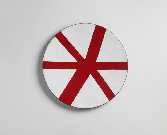 White and red enamelled copper tondo