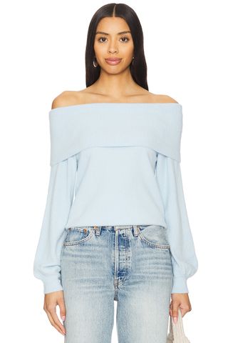 Offshoulder Top