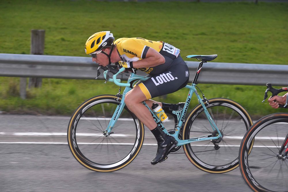 Sep Vanmarcke tucks on a descent.