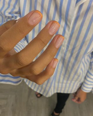 Peach fuzz French manicure nail trend