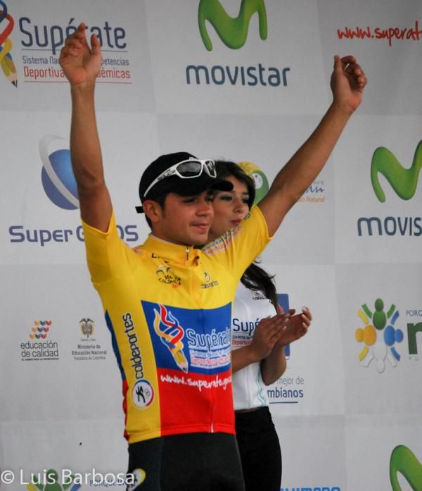 Fabio Duarte (Colombia Coldeportes) in the yellow leader's jersey