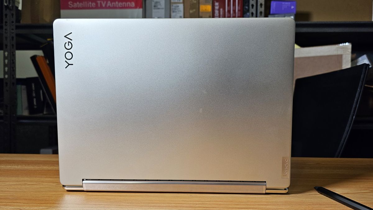 Lenovo Yoga 9i Gen 8