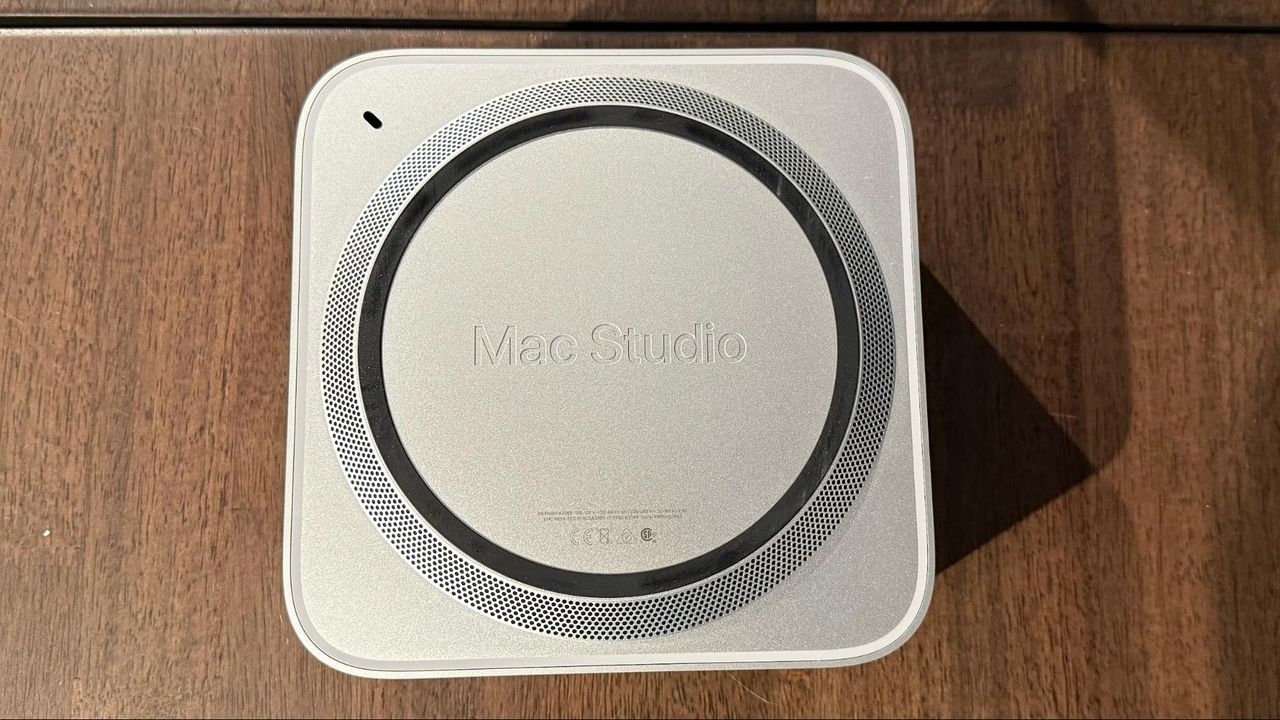 Apple Mac Studio (Early 2025)