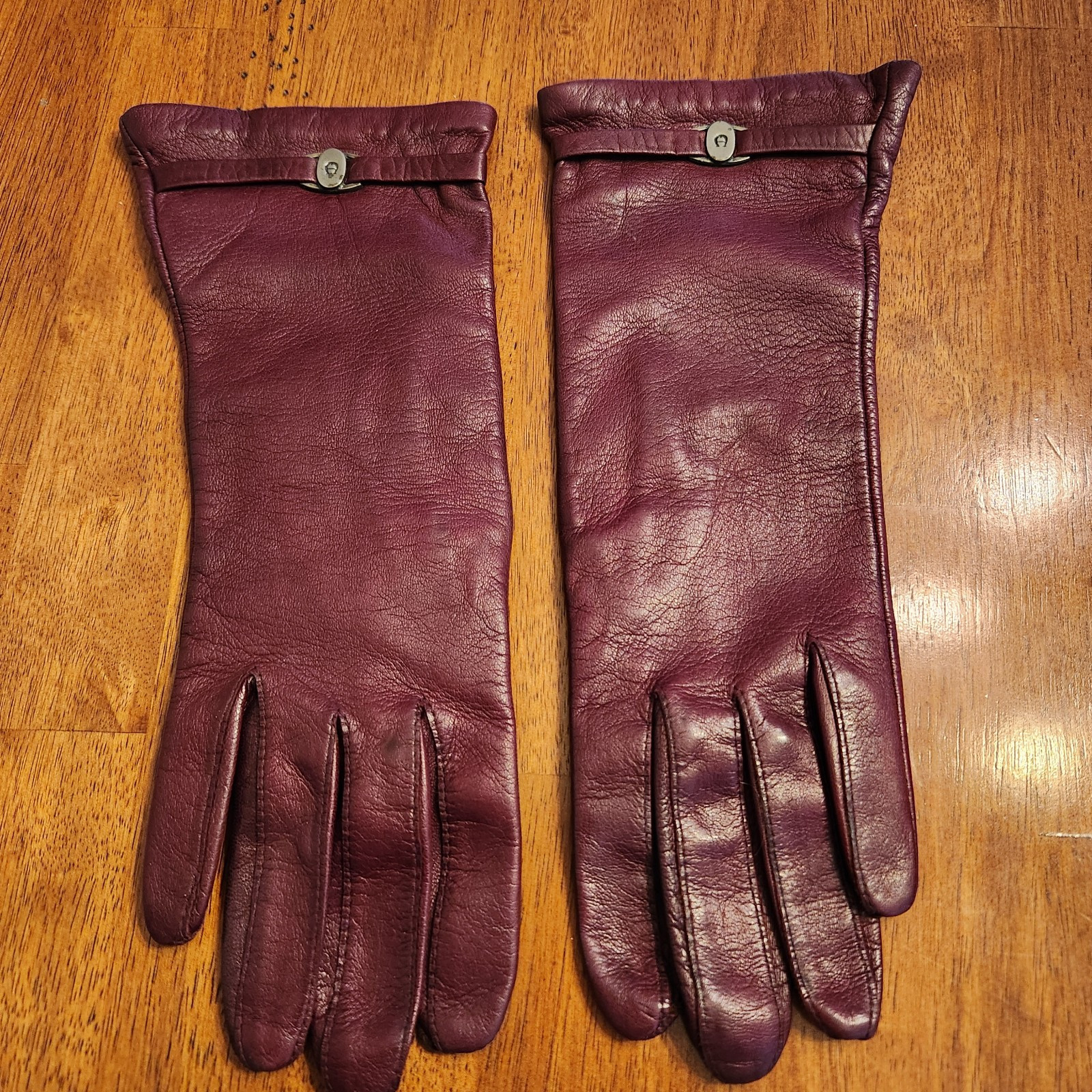 Women's Etienne Aigner Vintage Leather Burgandy Gloves Bemberg Lining Small