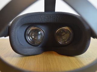 Cleaning oculus hot sale rift lenses