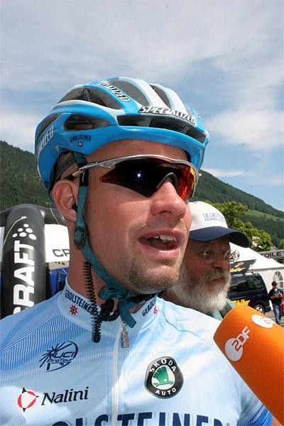 Stefan Schumacher is interviewed by TV before the start.