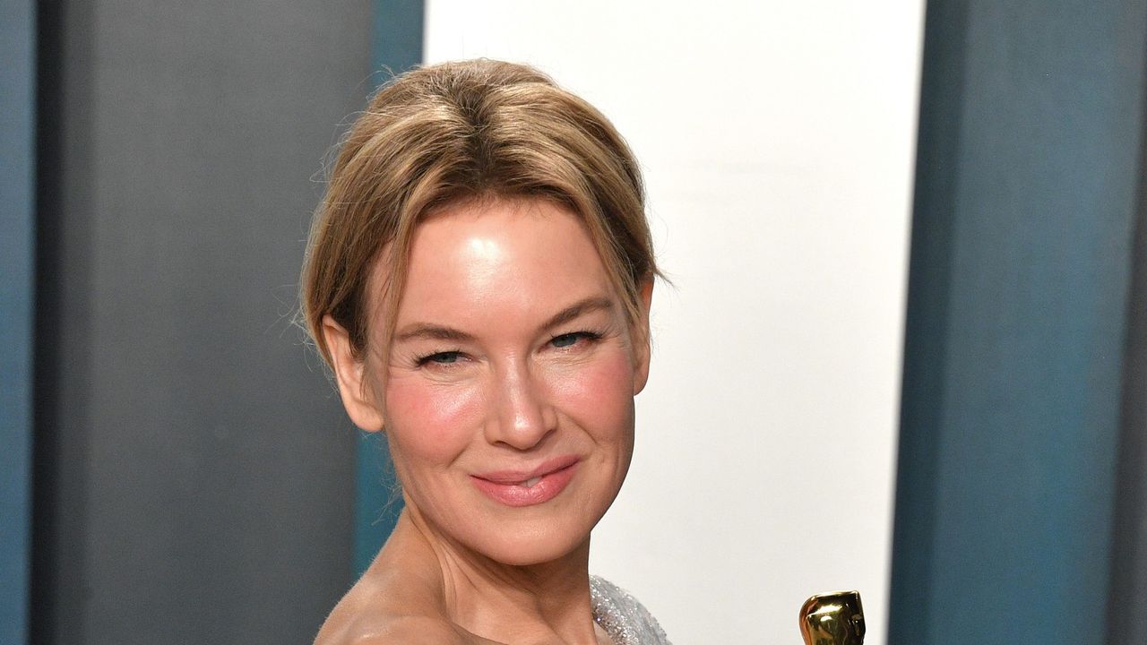 Renée Zellweger&#039;s fat suit costume slammed as &#039;damaging&#039; by critics 