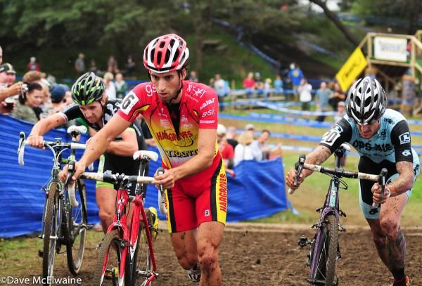 Ian Field (Hargrove Cycles) had the early race lead but succumbed to Tim Johnson