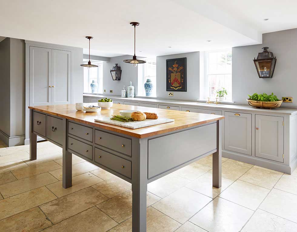 Choosing an English kitchen | Real Homes