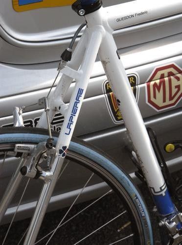 Cantilever brakes