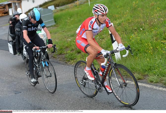 Simon &Scaron;pilak (Katusha) and Chris Froome (Sky) worked together to stay clear
