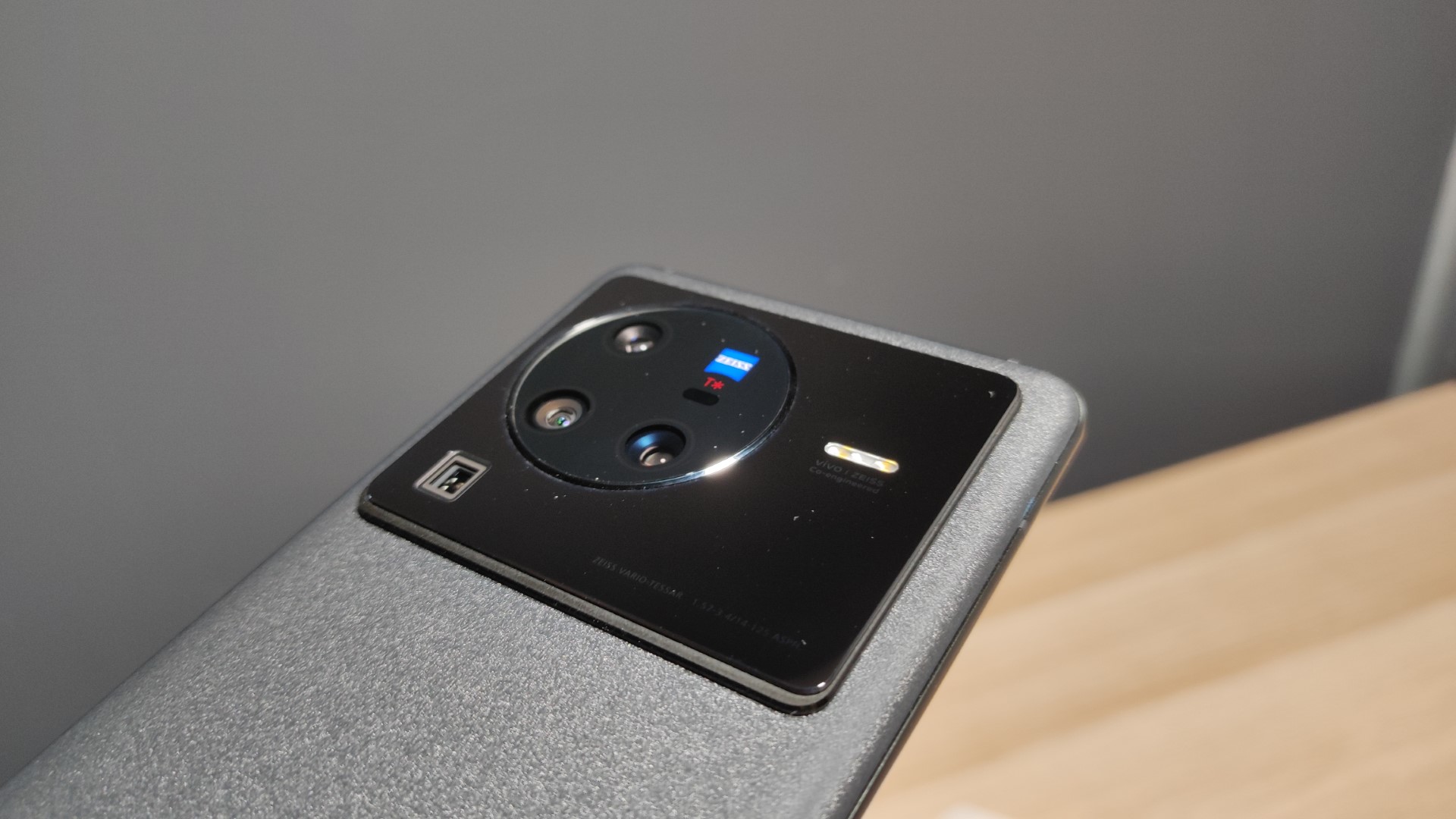 vivo x80 Pro