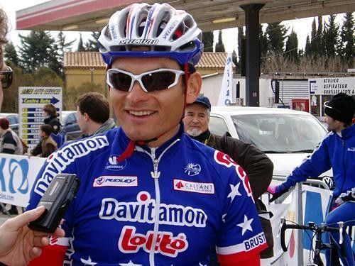 Rodriguez is smiling in Europe in 2005