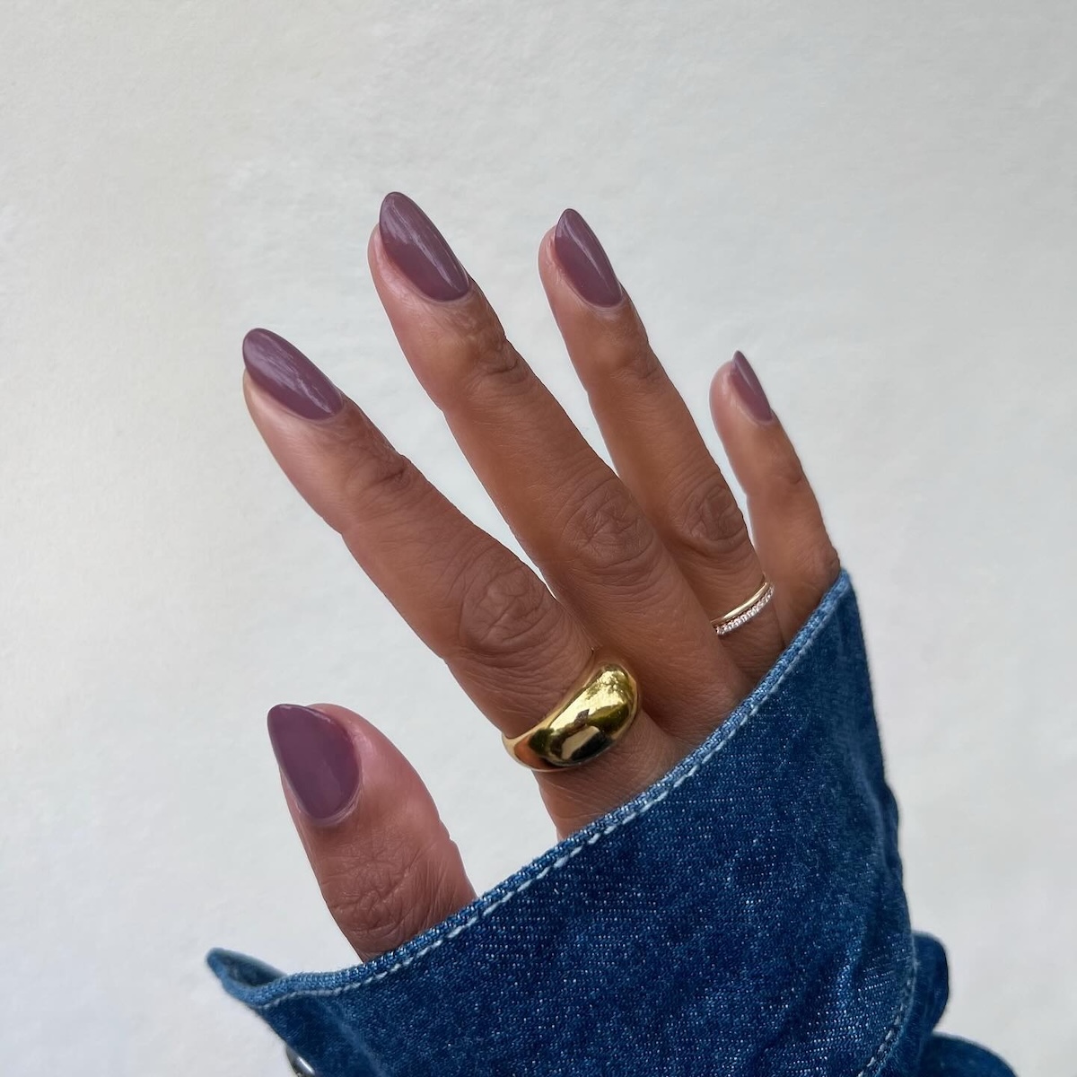 Dusty plum nails