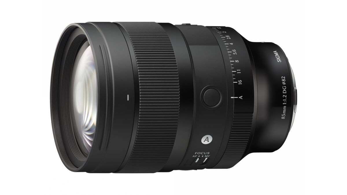 Sigma 85mm f/1.2 DG Art lens