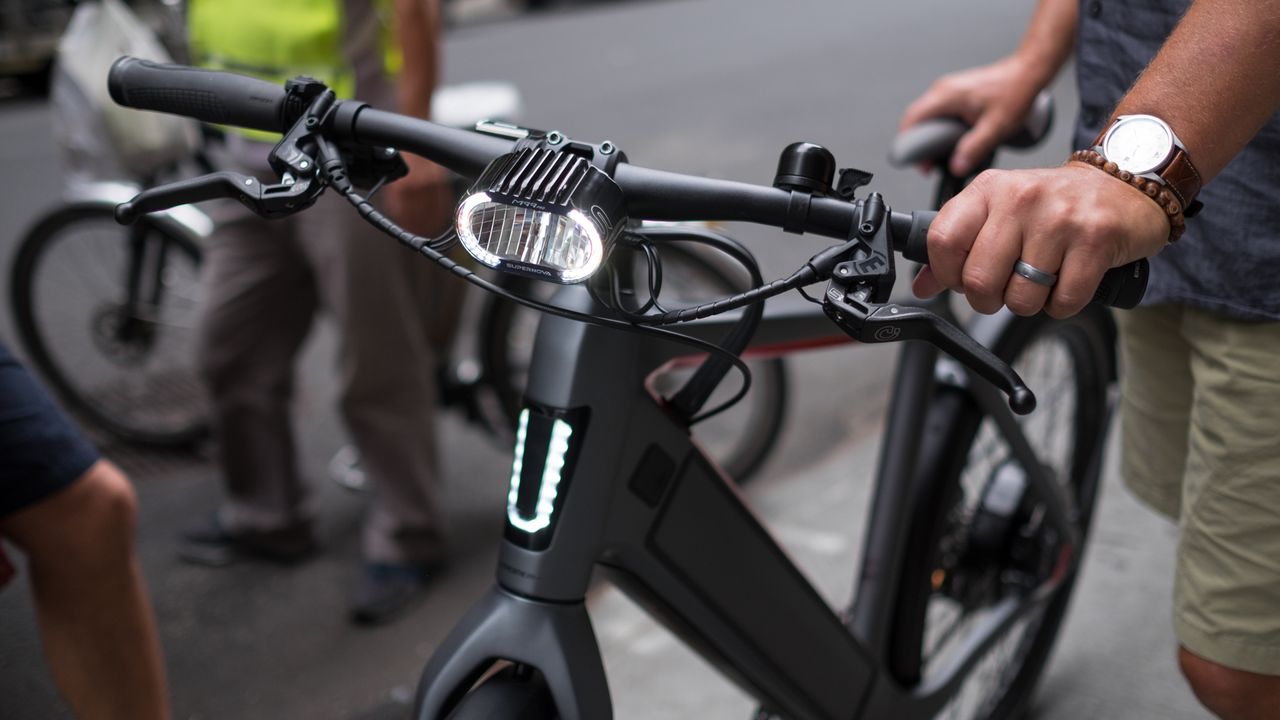 The Stromer ST2 S comes with built-in headlights