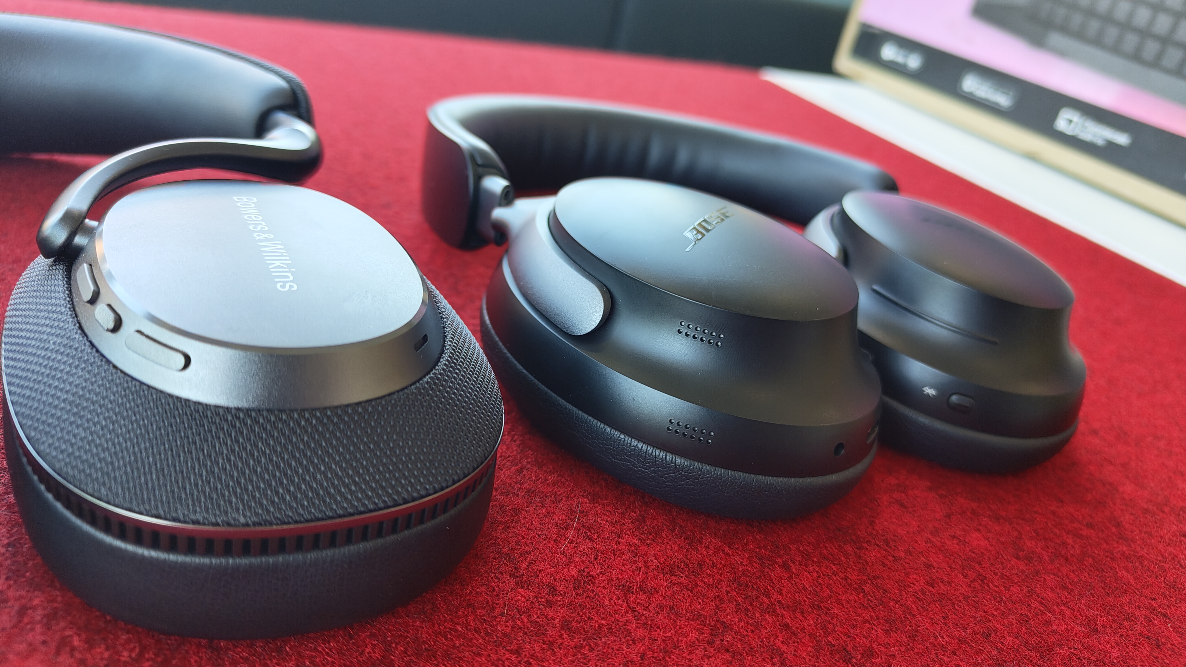 Bose QC Ultra Headphones vs B&W Px7 S3 over-ears
