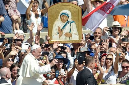 Pope Francis leaves the mass where Mother Teresa was canonized
