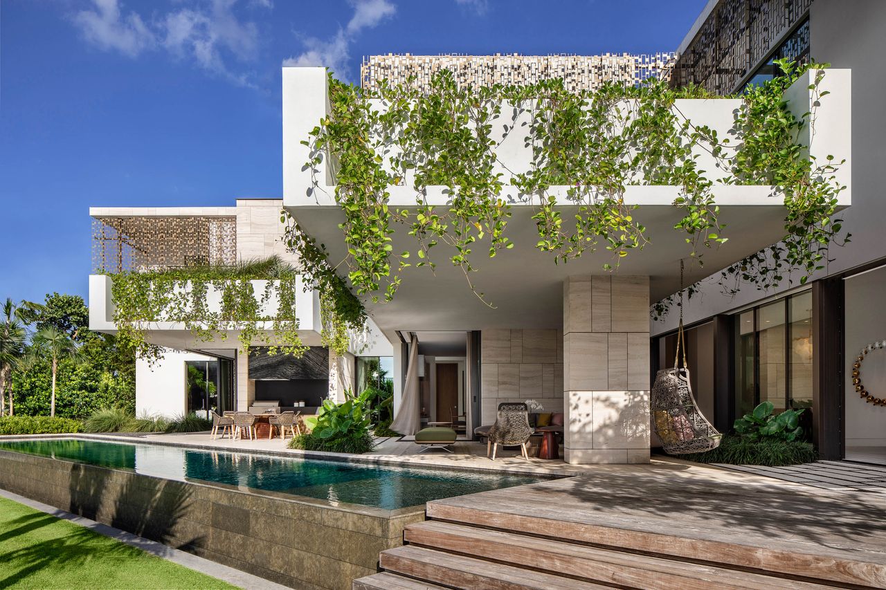 Terracina saota Miami home