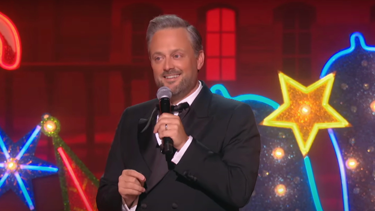 Nate Bargatze performing stand-up in Nate Bargatze's Nashville Christmas
