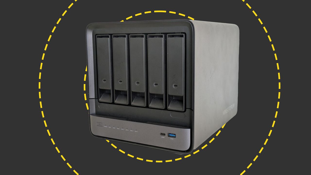 The Minisforum N5 Max on the ITPro background