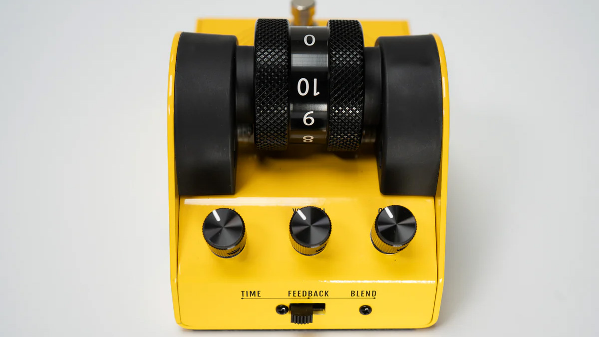 Third Man Hardware x Black Mountain Roto-Echo: the roller wheel equipped delay pedal is a compact and performance-friendly stompbox that's available in black or limited edition white. Jack White has used it onstage and in the studio during the sessions for No Name.
