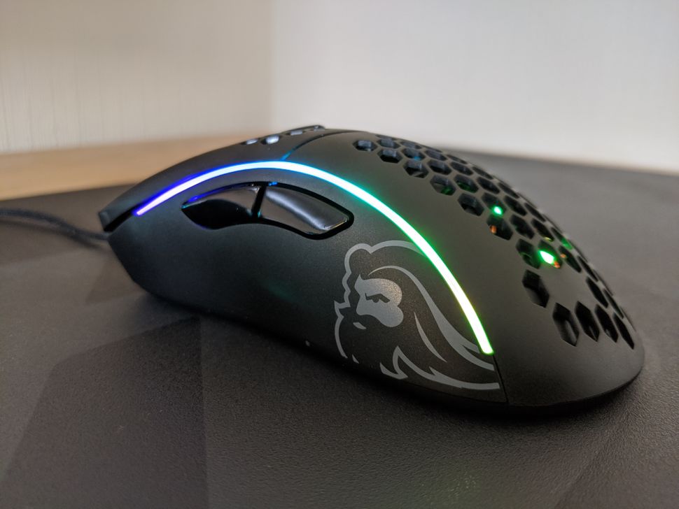 Glorious Model D Gaming Mouse Review Ultralight FPS Pointer Tom's