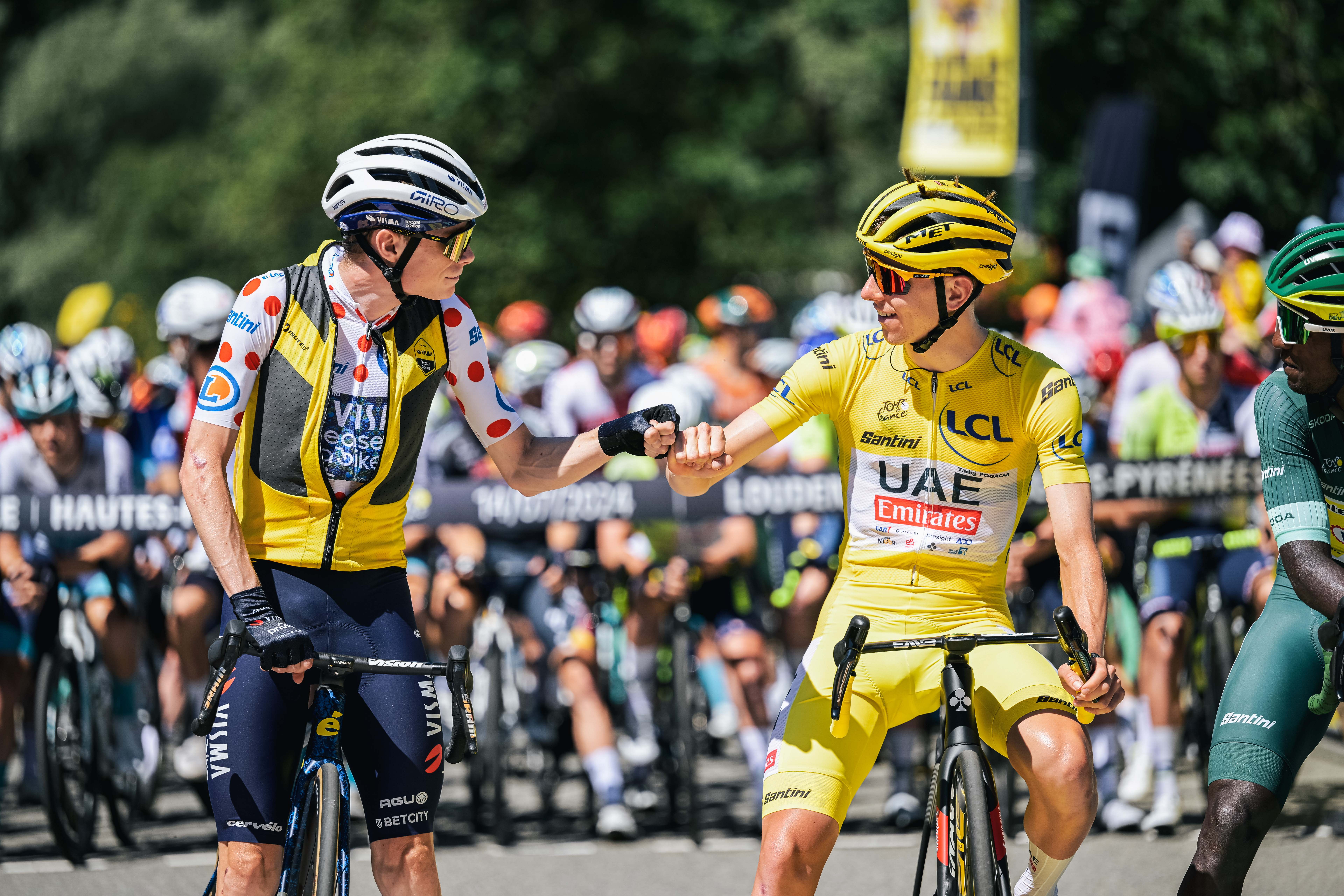 El pelotón durante la etapa 15 del Tour de Francia 2024