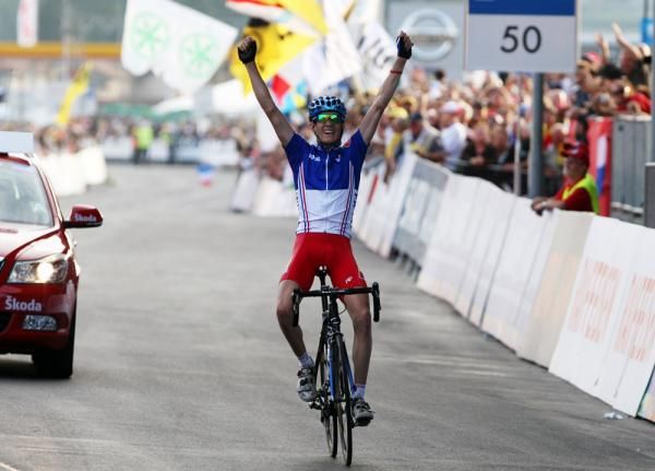 Romain Sicard (France) has signalled his arrival to the world.