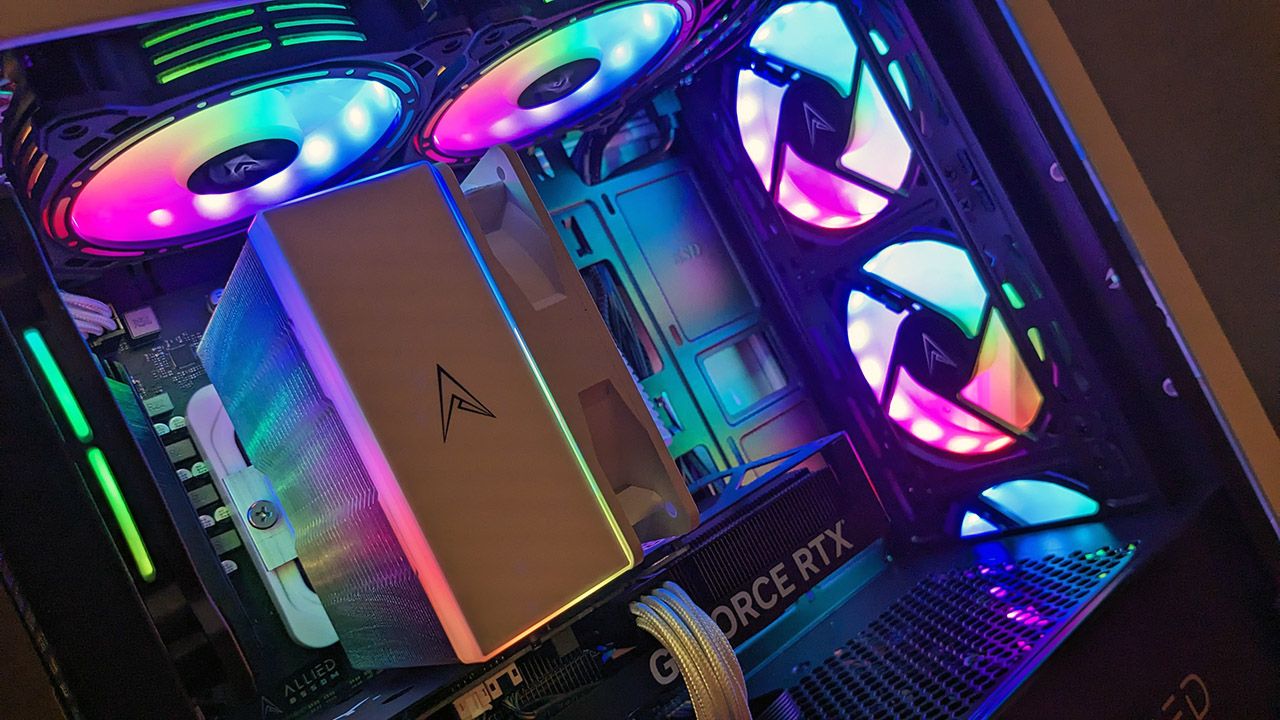 Allied Stinger-A Gaming PC case cooling with RGB