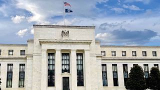 federal reserve building interest rate hikes