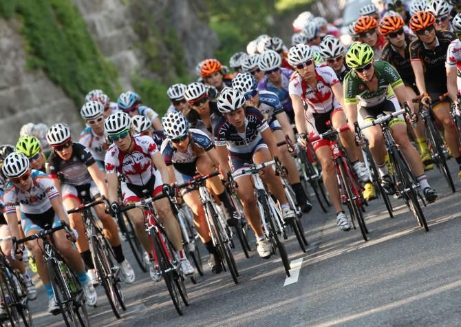 The women's peloton in Philly