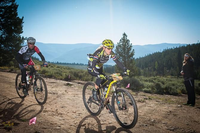 Sally Bigham, Topeak, on the descent along the Pipeline.