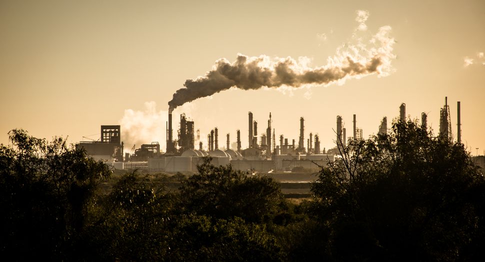 Carbon Dioxide Soars to Record-Breaking Levels Not Seen in at Least ...