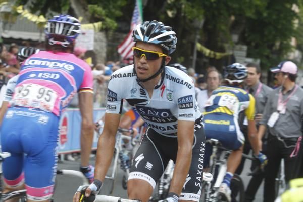 Alberto Contador stayed out of trouble