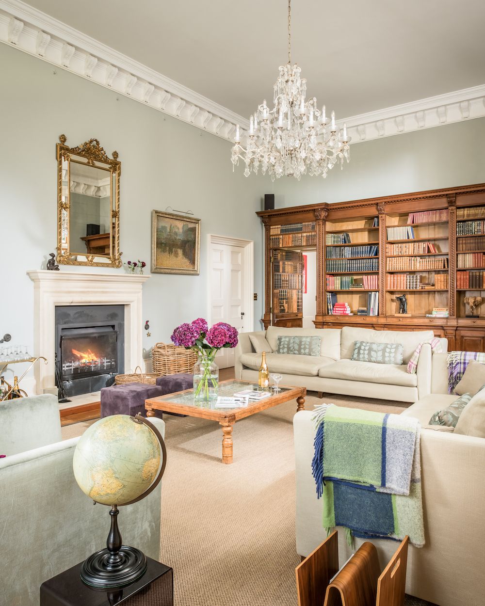 Explore A Grade-II Listed Manor House With A Modern Interior | Livingetc
