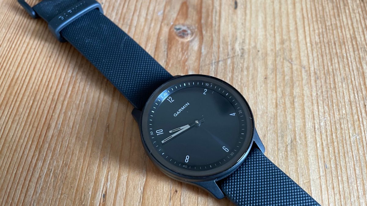 Garmin Vivomove Sport Review | Coach