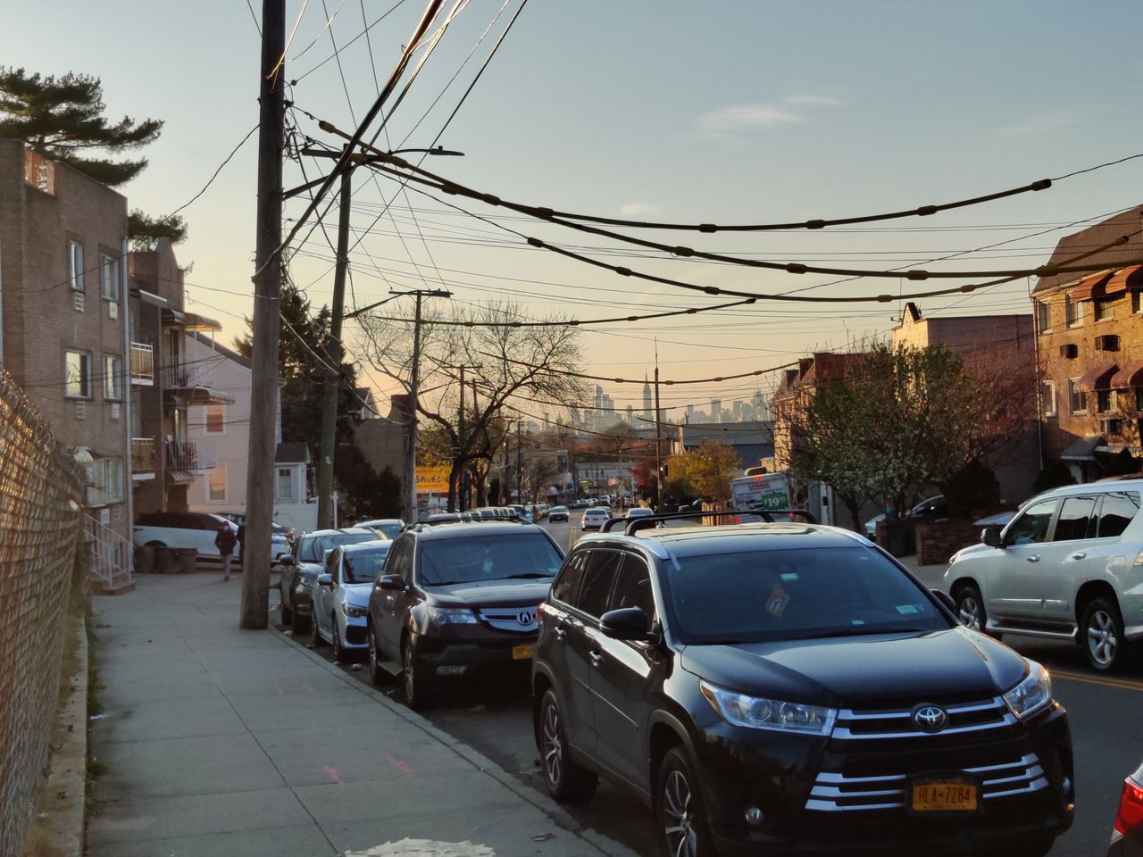 A standard evening shot. Note the cityscape in the background &ndash; we'll be focusing there.