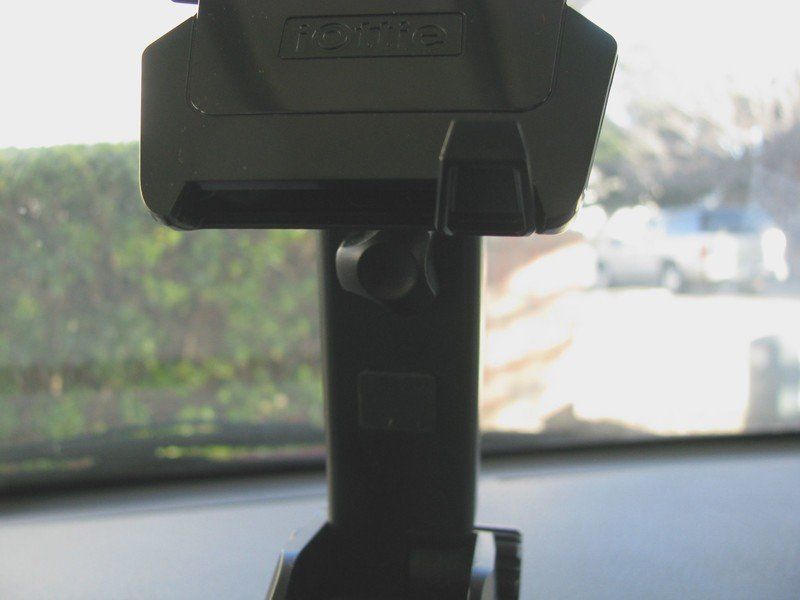 the knobs are easier to access when you give the arm some height