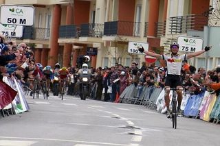 Bernhard Eisel (High Road) won the final stage at the Volta ao Algarve, but won't win the Worlds or Olympics this year