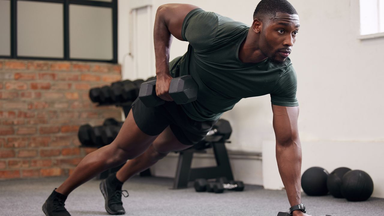 A trainer recommends doing these three simple dumbbell moves to build ...