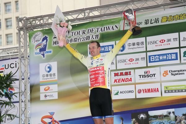 David McCann (Giant Asia) held yellow from start to finish