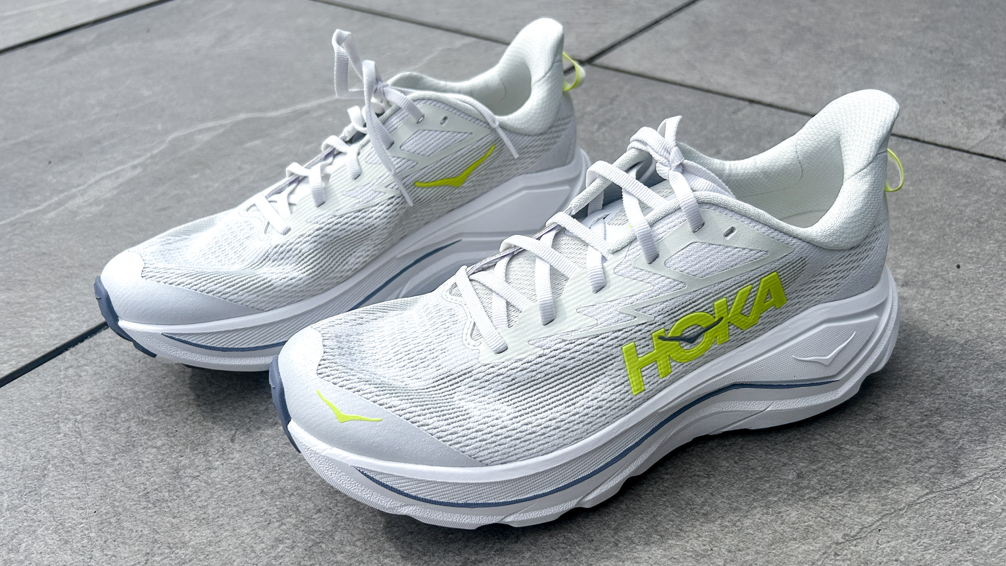 Hoka Challenger 8